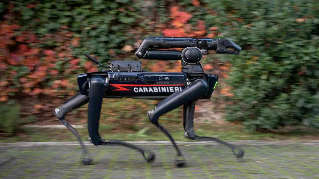 Arruolato "Saetta", il primo cane-robot a disposizione dei Carabinieri