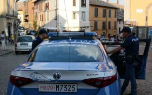 Polizia a Viterbo (Crediti: foto dal profilo Facebook di Questura di Viterbo)