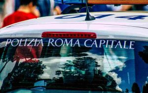 Roma: parcheggiatore abusivo espulso dopo essere stato denunciato 9 volte