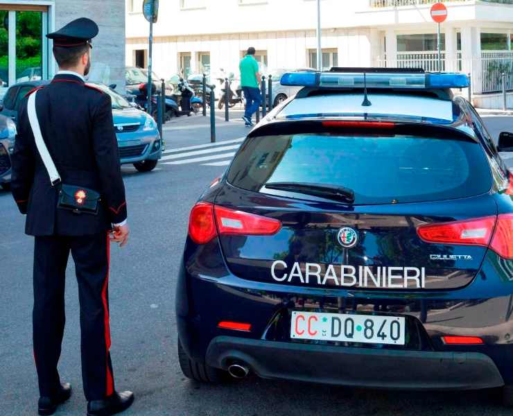 Blitz antidroga dei Carabinieri nelle periferie di Roma