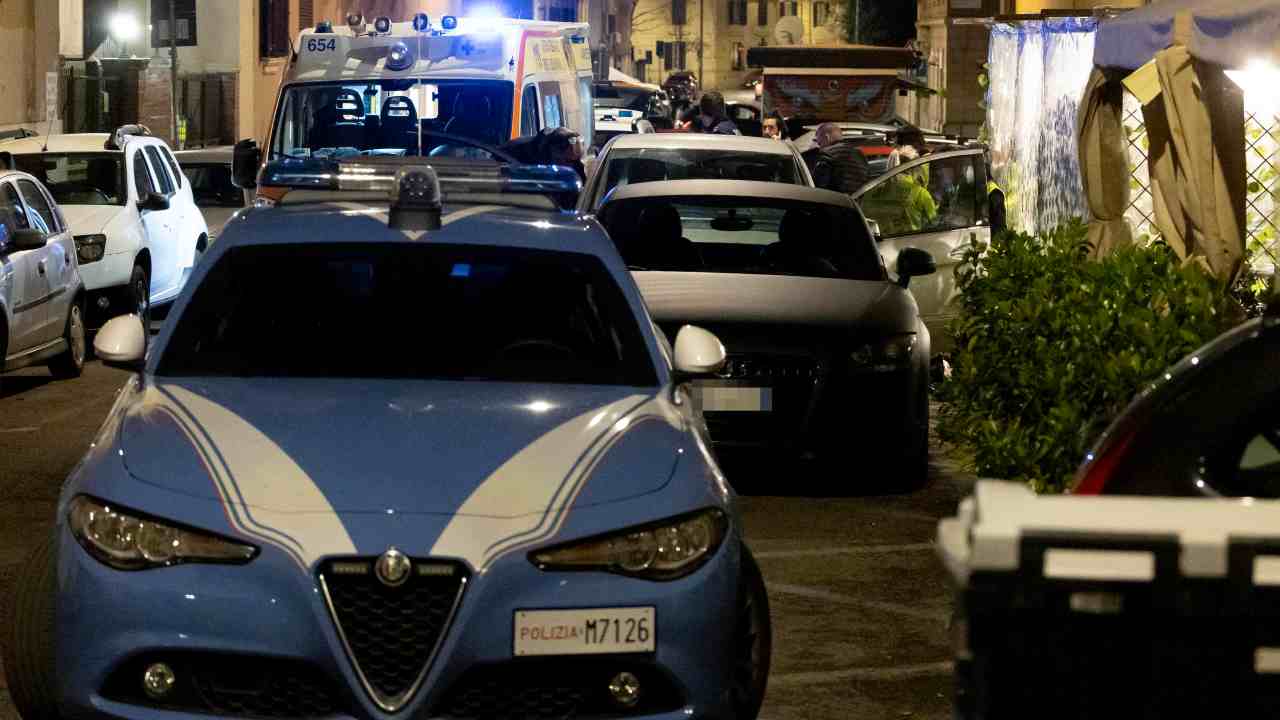 Quattordicenne ucciso nel parcheggio della metro a Roma 
