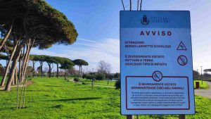 Fiumicino, stop al cibo per gli animali selvatici del parco Villa Guglielmi