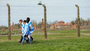 400 studenti di Fiumicino in visita ad Auschwitz