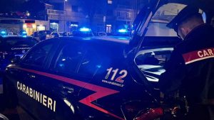 Controlli dei Carabinieri presso le fermate metro