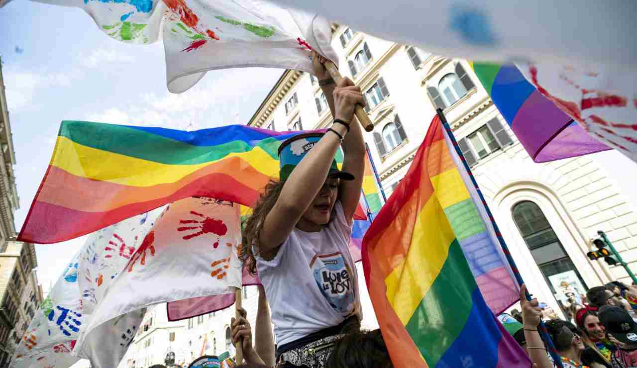 Solidarietà Cgil per l'aggressione a Gay Center