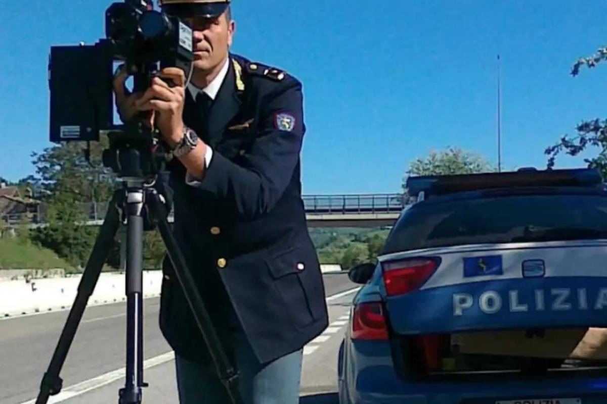 Nuovi controlli della Polizia Stradale sulle strade del Lazio: calendario delle postazioni mobili autovelox