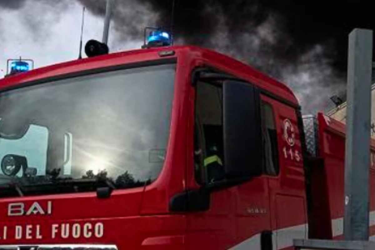 Incendio in un appartamento a Roma: paura e soccorsi tempestivi